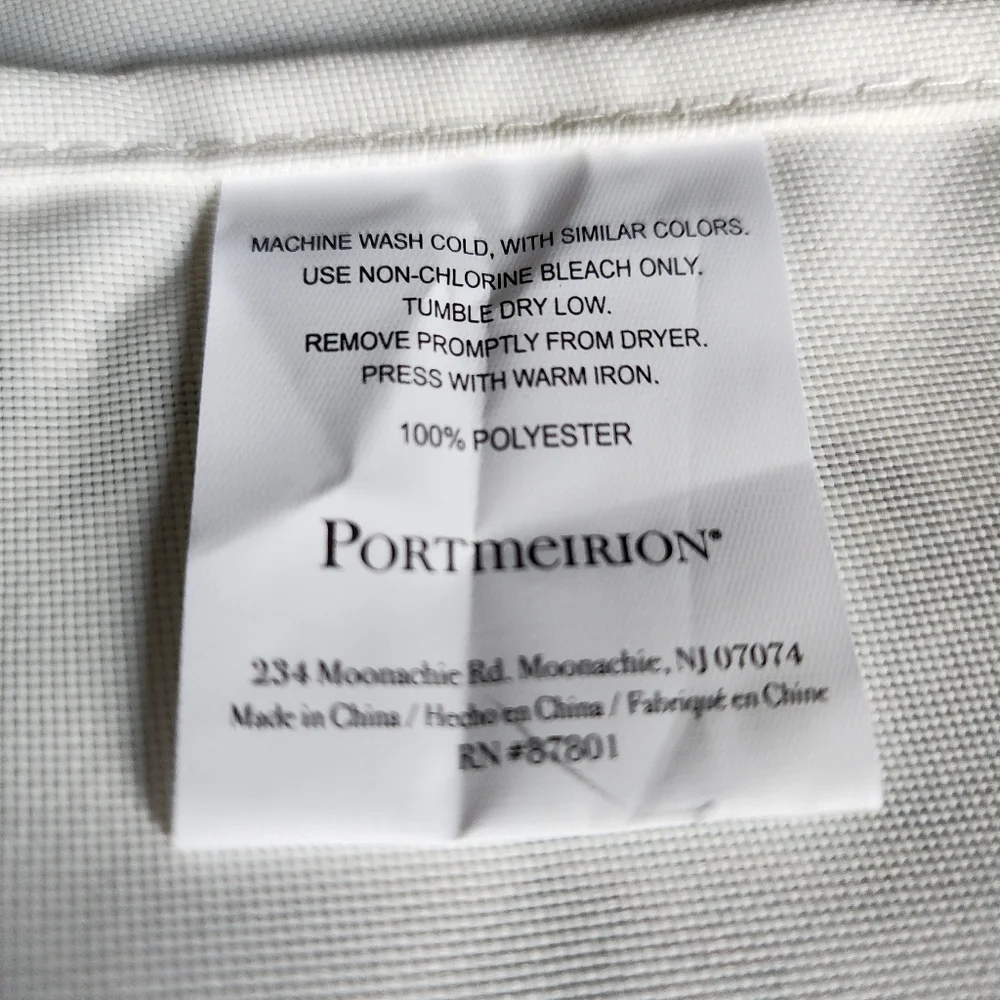 Portmeirion Botanical Garden placements and napkins.4 of each. Never used NWOT